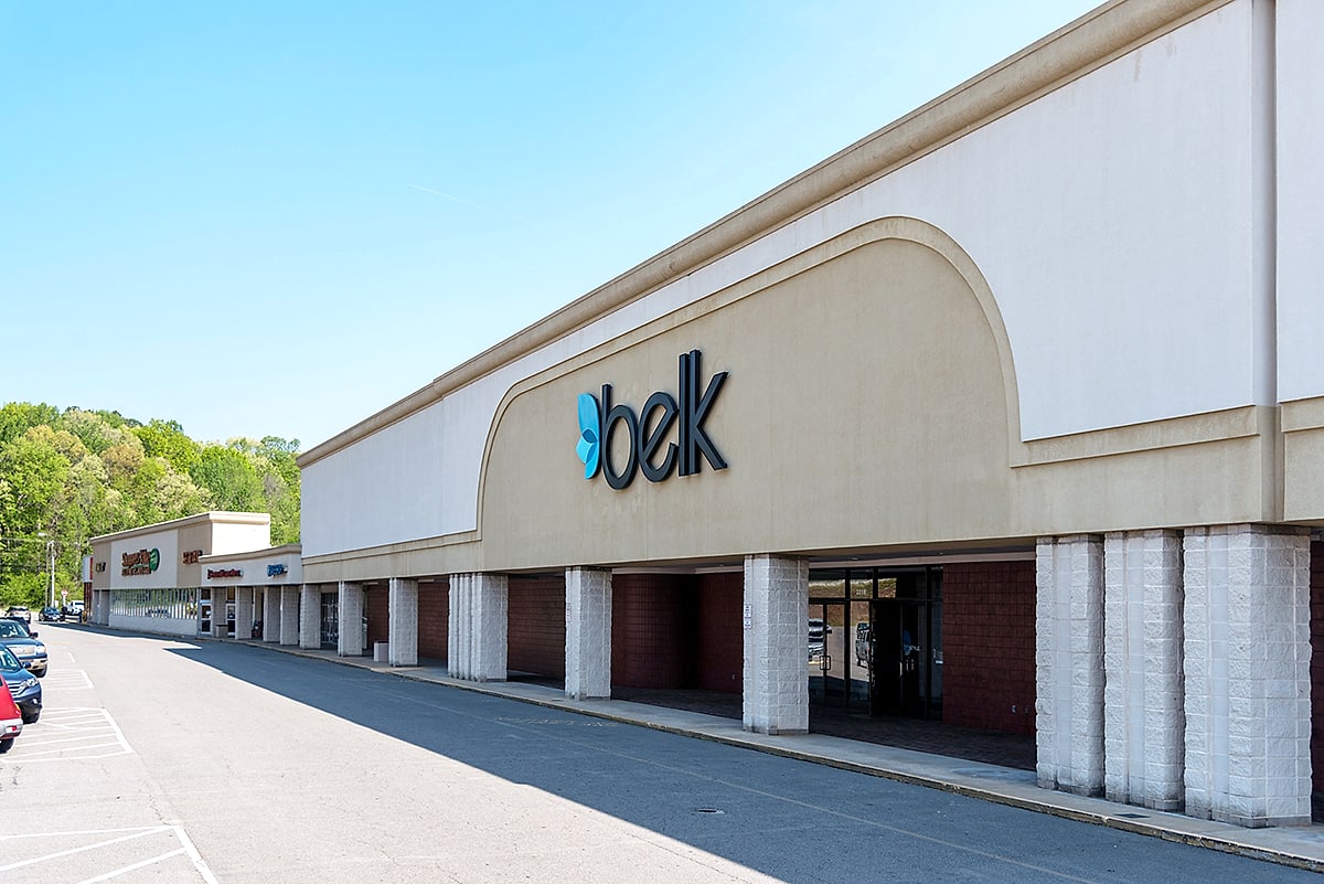 Hupps Mill Plaza — South Boston, VA