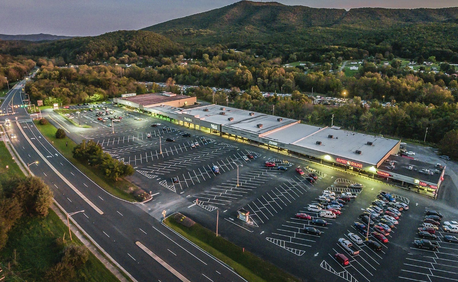 Pulaski Plaza — Pulaski, VA